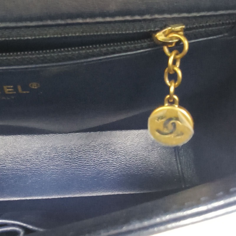 CHANEL 藍色牛皮24開金扣信封包單肩包-4