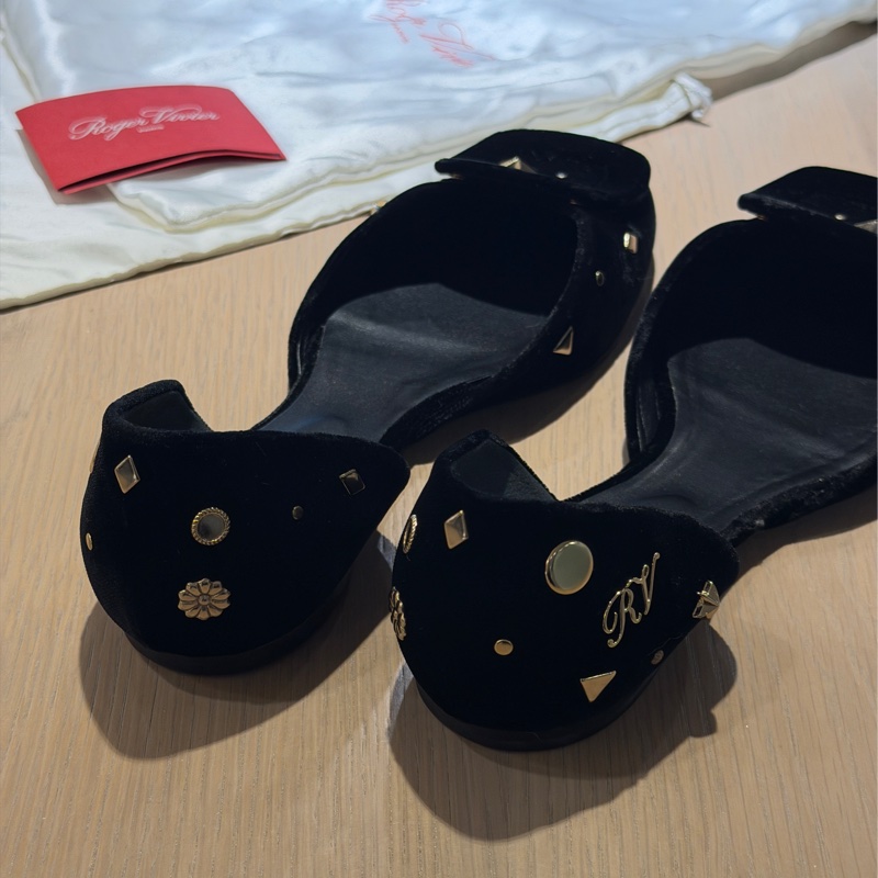 Roger Vivier 黑色絨面平底鞋(38.5)-1