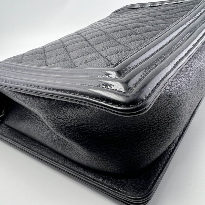 Chanel Le Boy 菱格紋鍊條單肩包-12