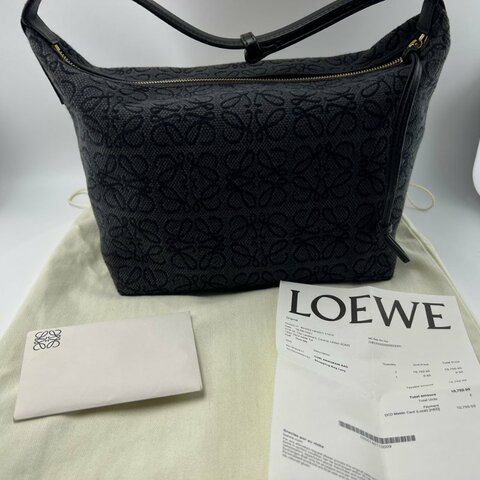 LOEWE Cubi Anagram 提花腋下包
