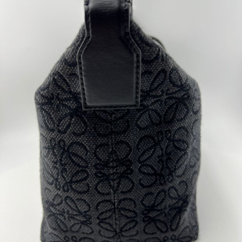 LOEWE Cubi Anagram 提花腋下包-3