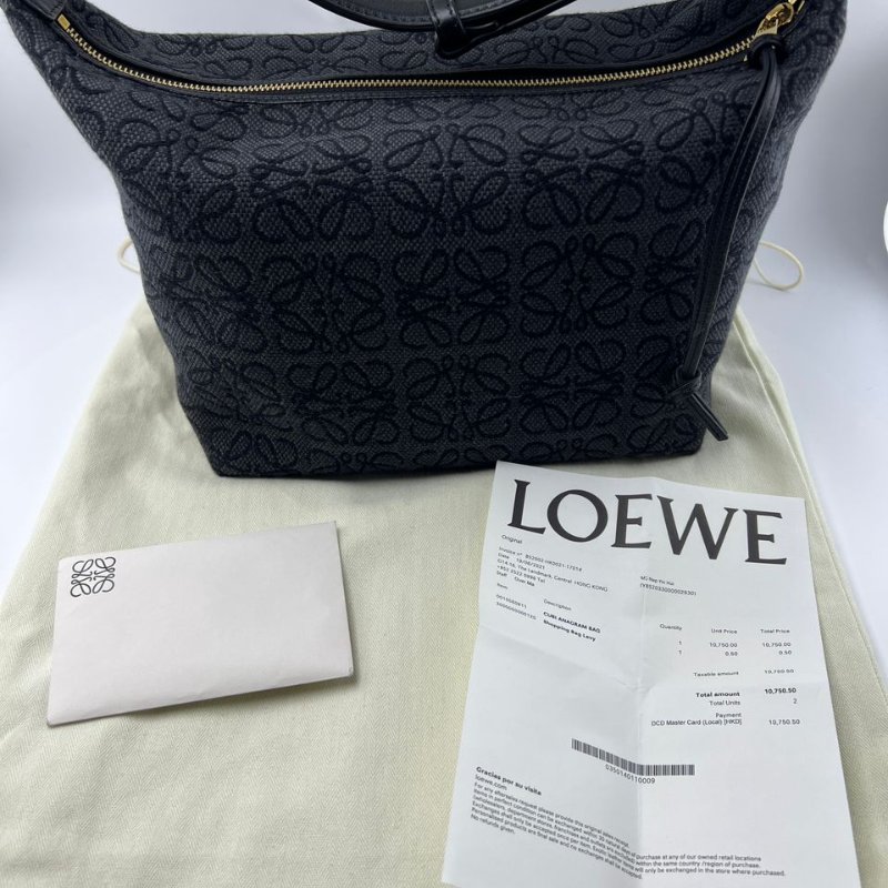 LOEWE Cubi Anagram 提花腋下包-4
