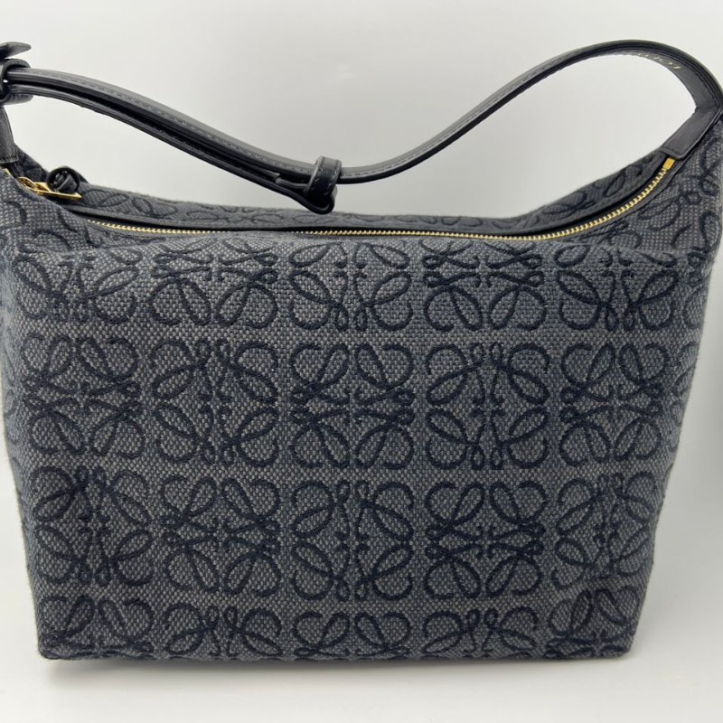 LOEWE Cubi Anagram 提花腋下包-10