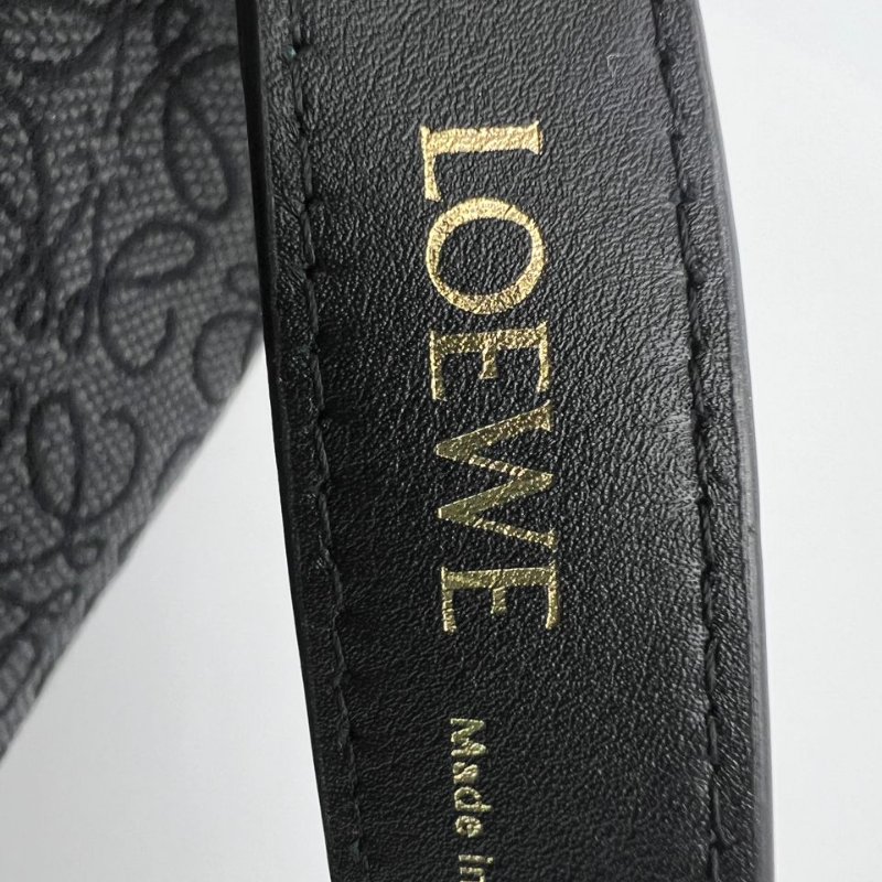 LOEWE Cubi Anagram 提花腋下包-20