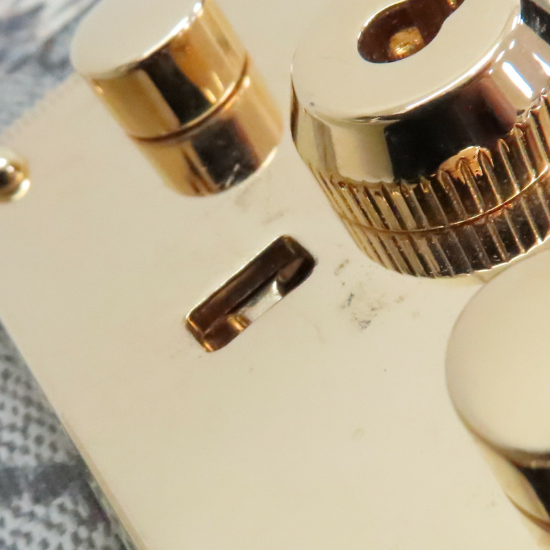 白色 GG Supreme帆布 蛇皮 Padlock 肩背包【GUCCI 古馳】 432679-14