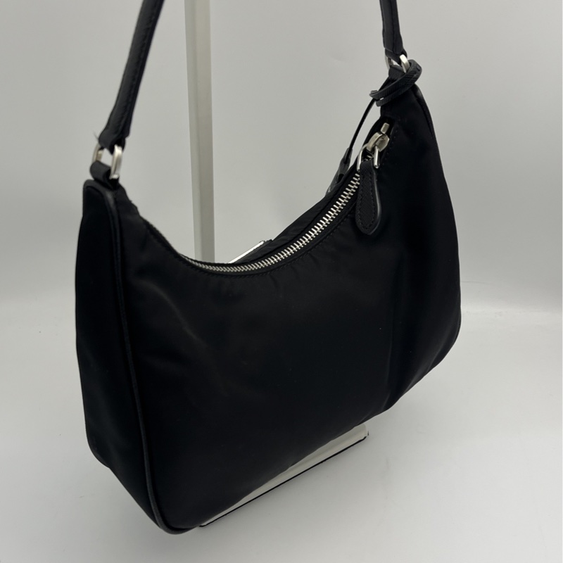 🏷️ Prada 2005-3