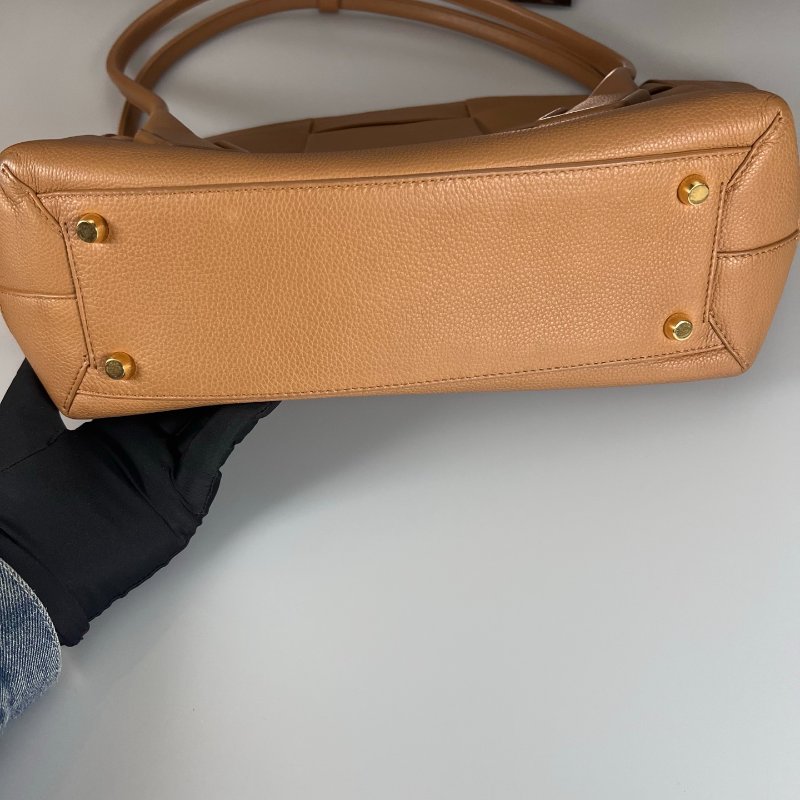 BV 晶片款 棕色ARCO GM 單肩背包-4