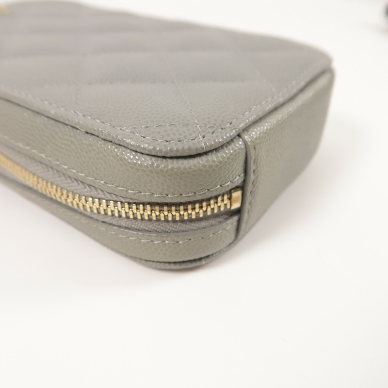 CHANEL 牛皮皮革Phone Bag金扣鏈帶肩背袋-11