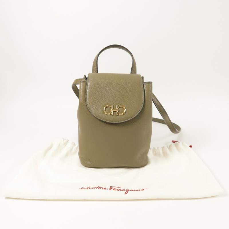 Salvatore Ferragamo 牛皮皮革Gancini金扣背包-8