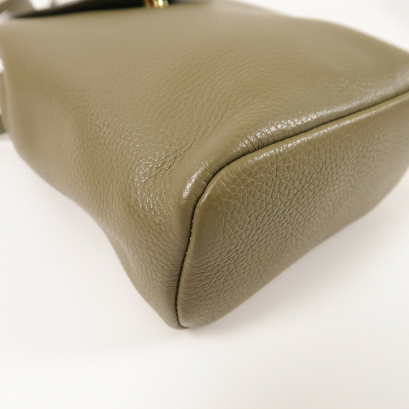 Salvatore Ferragamo 牛皮皮革Gancini金扣背包-9