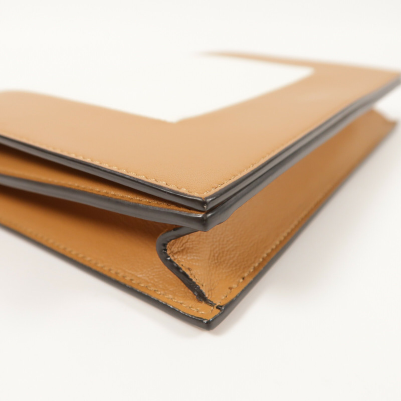 CELINE 牛皮皮革Frame Wallet On Chain金扣鏈帶肩背袋-9