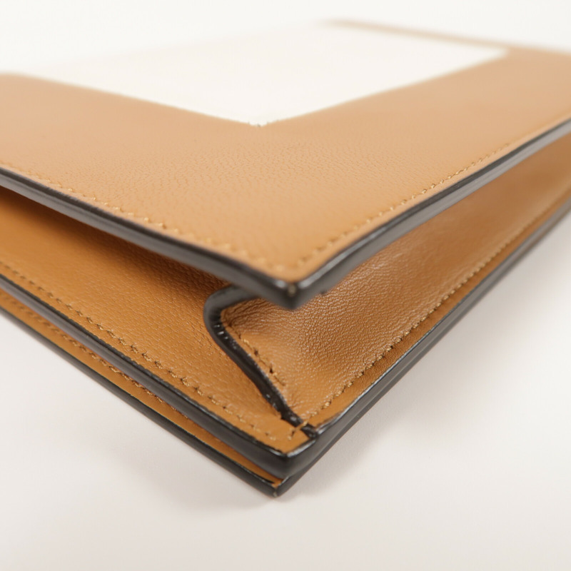 CELINE 牛皮皮革Frame Wallet On Chain金扣鏈帶肩背袋-11