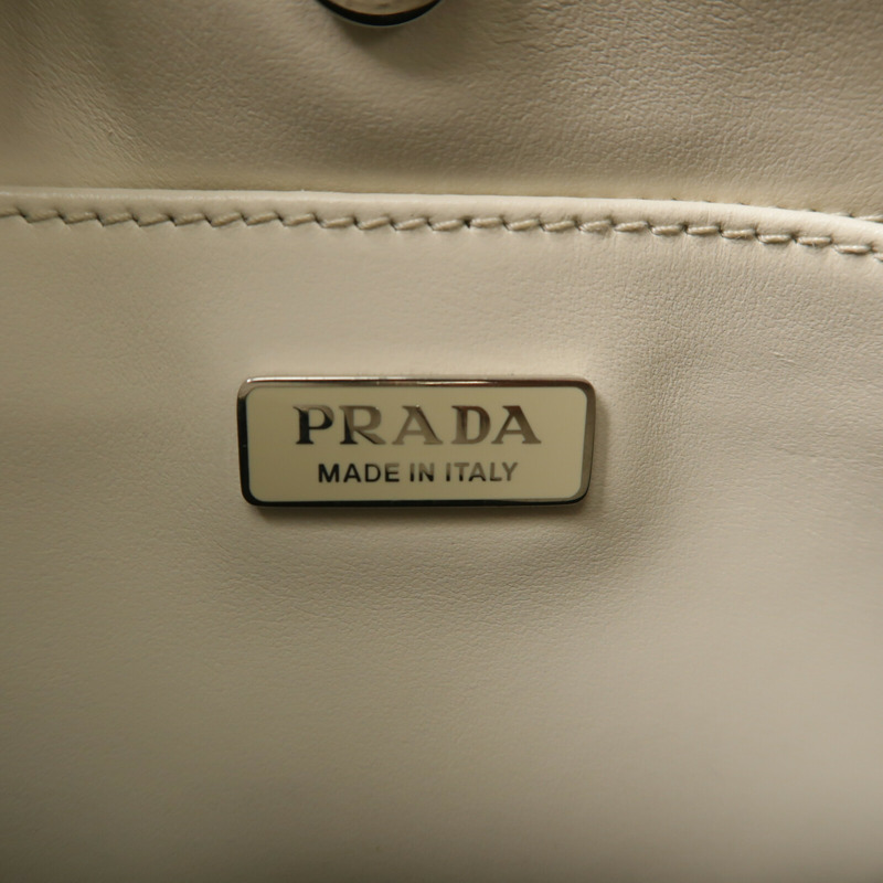 PRADA 牛皮皮革Cleo銀扣肩背袋-9