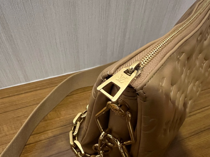 路易威登 Coussin PM 肩背包 M21263 Monogram 皮革米色-3
