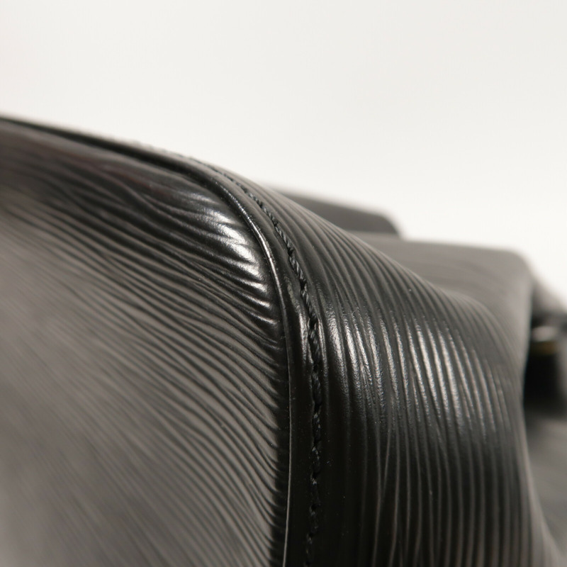 LOUIS VUITTON Epi Petit Noe Shoulder Bag金扣肩背袋-11