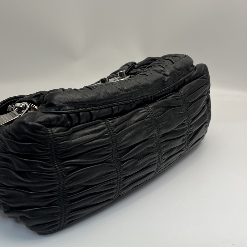 🏷️ Prada 兩面可用-7