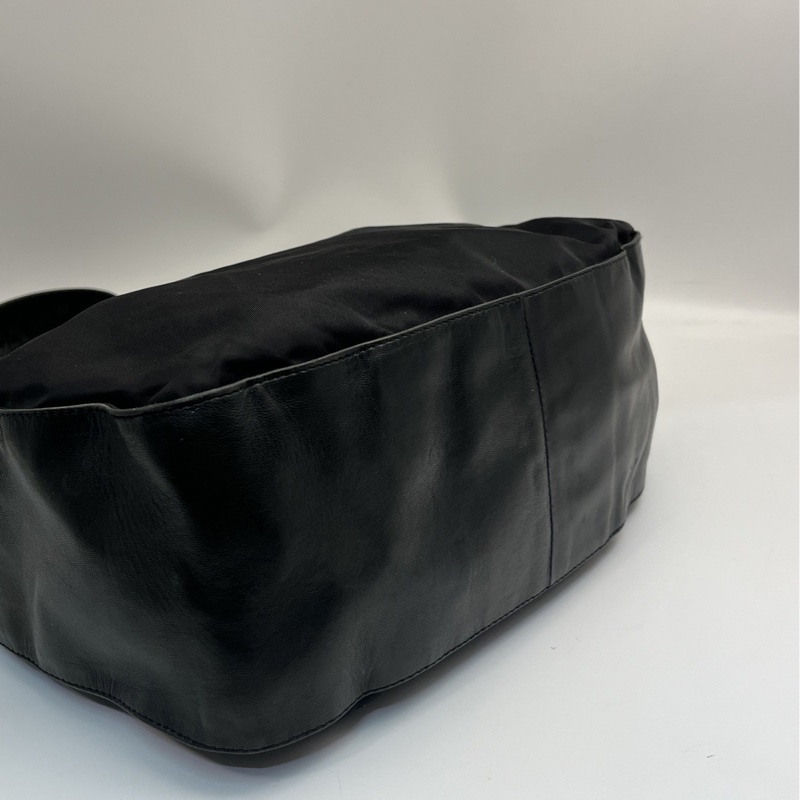 🏷️ Prada 背帶可調節-4