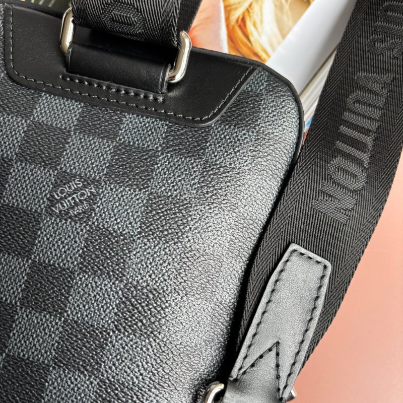 ::Louis Vuitton:: LV N50012 AMAZONE SLING BAG 黑色棋盤格斜背胸口包-4