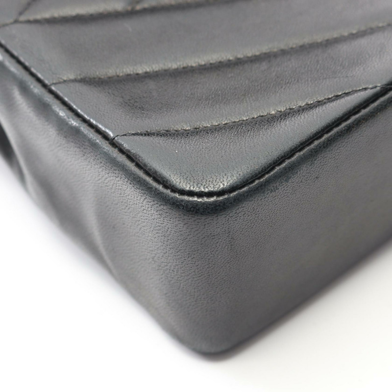 香奈兒斜紋縫線鏈條單肩背包，羊皮材質，黑色，金色五金，二手，女士CC-8