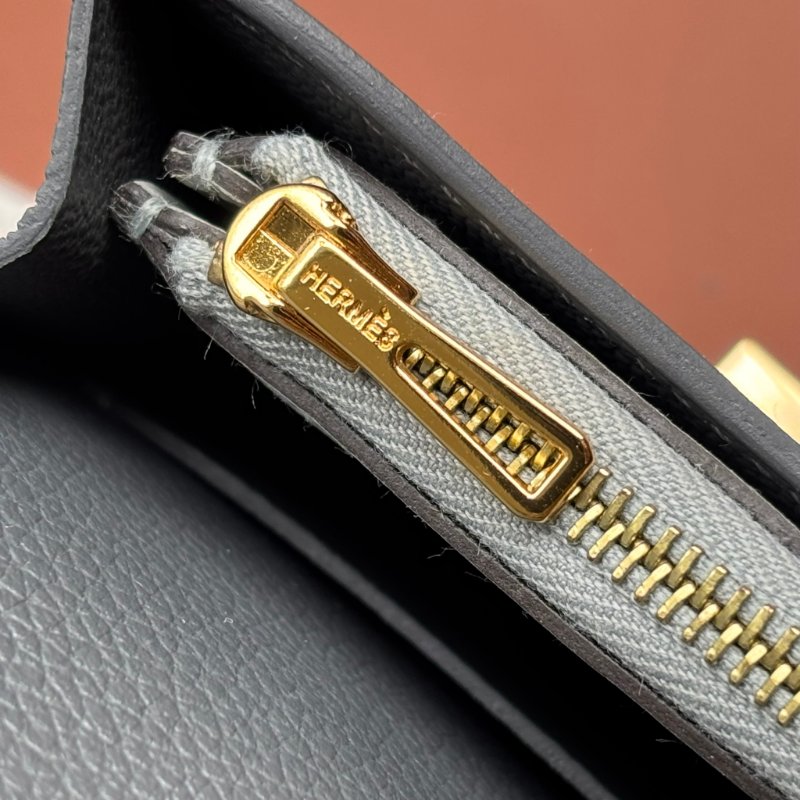 ::HERMES:: W刻灰色金釦Mini Constance康康短夾 腰包-11