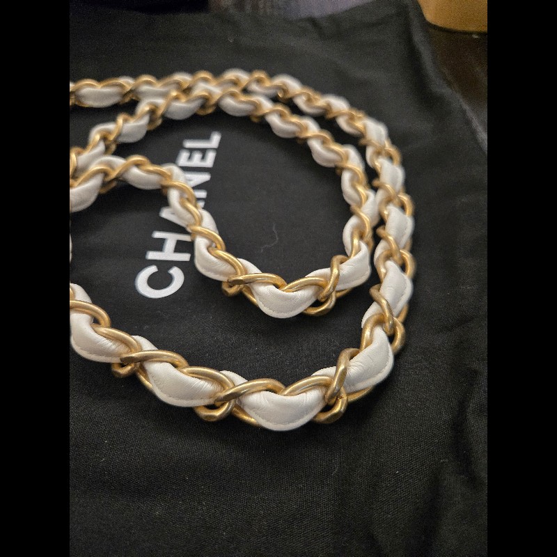 Chanel金幣斜揹包-11