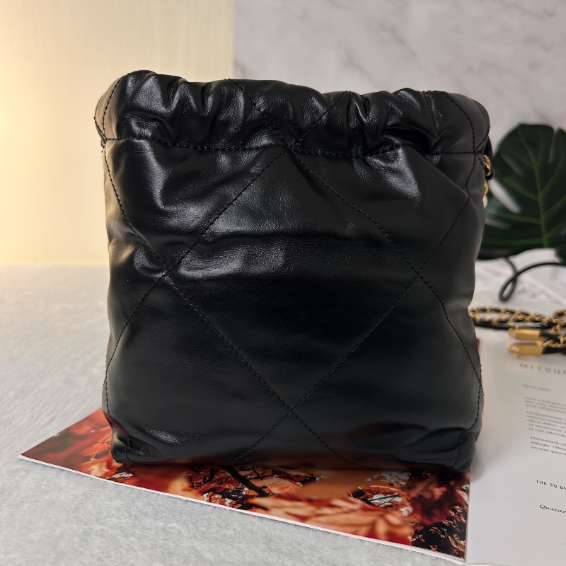 Chanel 22 迷你束口包仿珍珠 晶片水桶包-8