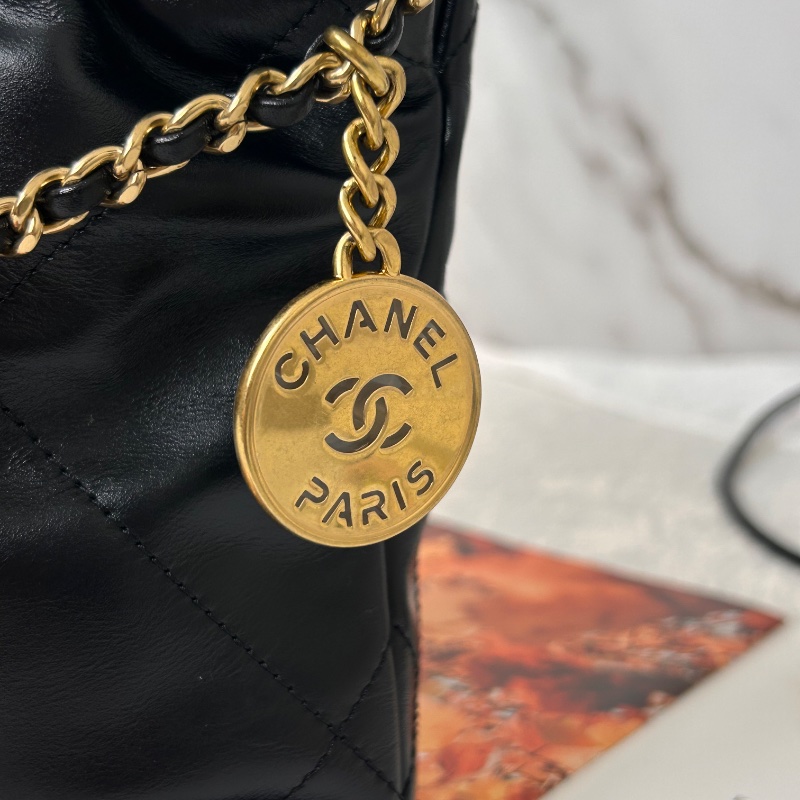 Chanel 22 迷你束口包仿珍珠 晶片水桶包-11