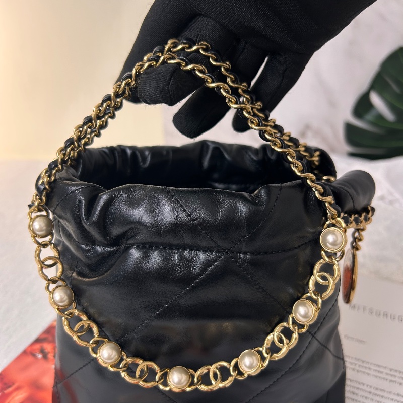 Chanel 22 迷你束口包仿珍珠 晶片水桶包-27