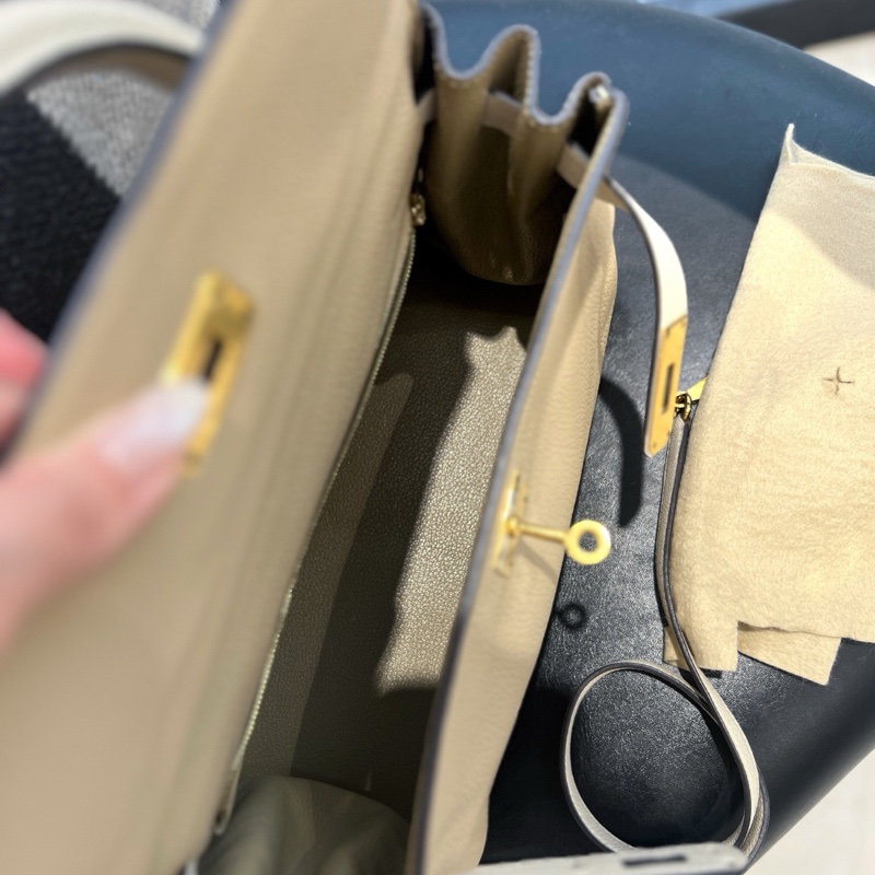 kelly28 奶昔白拼S2风衣灰-6