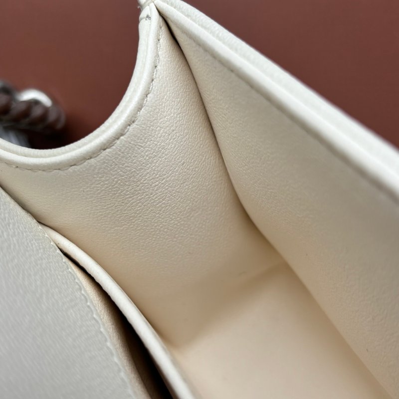 ::CHANEL:: BOY 20公分  奶昔白灰銀釦小型口蓋包 斜背包 鏈帶包-19