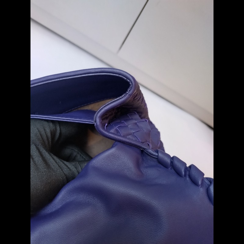BV 霧黑鍊藍紫皮編織口蓋包-16