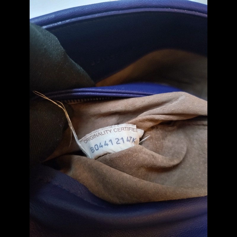 BV 霧黑鍊藍紫皮編織口蓋包-19