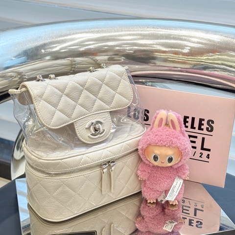 Chanel香奈儿 油蜡皮