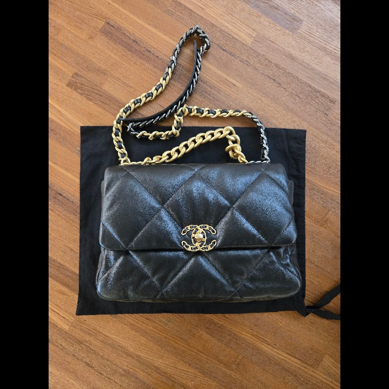 (近新閒置品)Chanel19中號黑金-0
