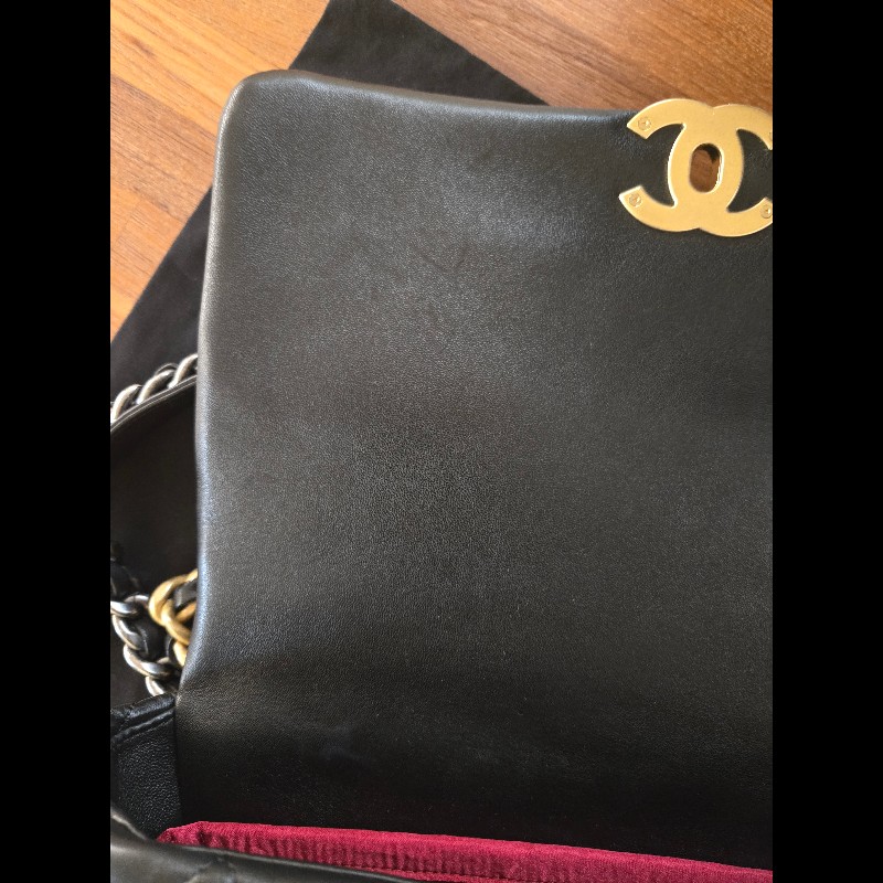 (近新閒置品)Chanel19中號黑金-16