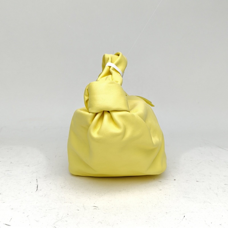BOTTEGA VENETA JodieMini28手提黃色羊皮-1