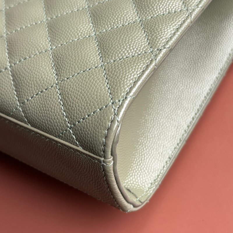 中號 :: Saint Laurent:: YSL Envelope 鼠尾草綠 粒面絎縫皮革金釦信封金鏈包 斜背包 肩背包-9