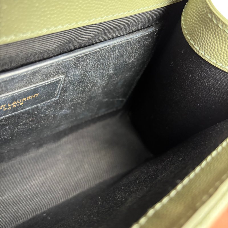 中號 :: Saint Laurent:: YSL Envelope 鼠尾草綠 粒面絎縫皮革金釦信封金鏈包 斜背包 肩背包-20