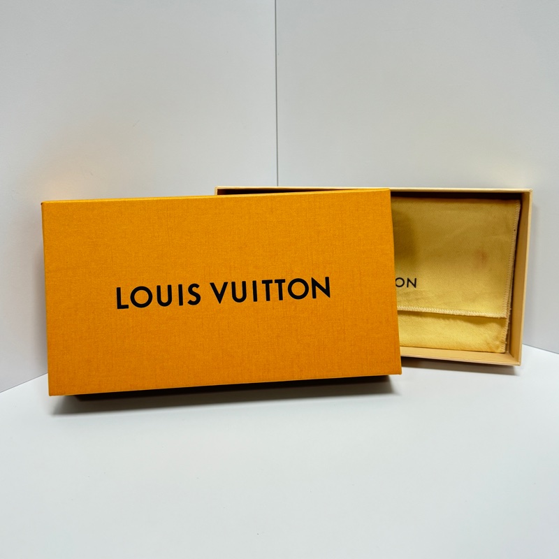 (超新全配🎁) LV M61864 黑老花 牛皮壓紋 長夾 (專櫃38,800)-2