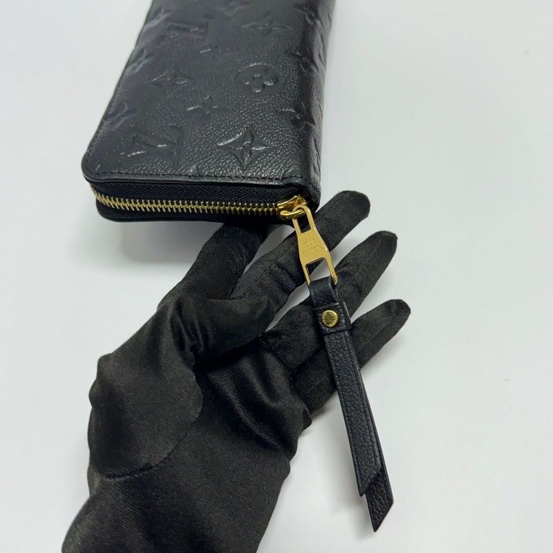 (超新全配🎁) LV M61864 黑老花 牛皮壓紋 長夾 (專櫃38,800)-7