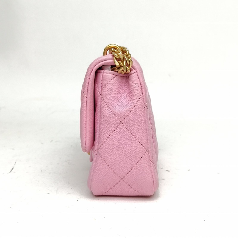 CHANEL 23PCF口蓋包粉色荔枝牛皮晶片開金扣愛心金球肩帶-1