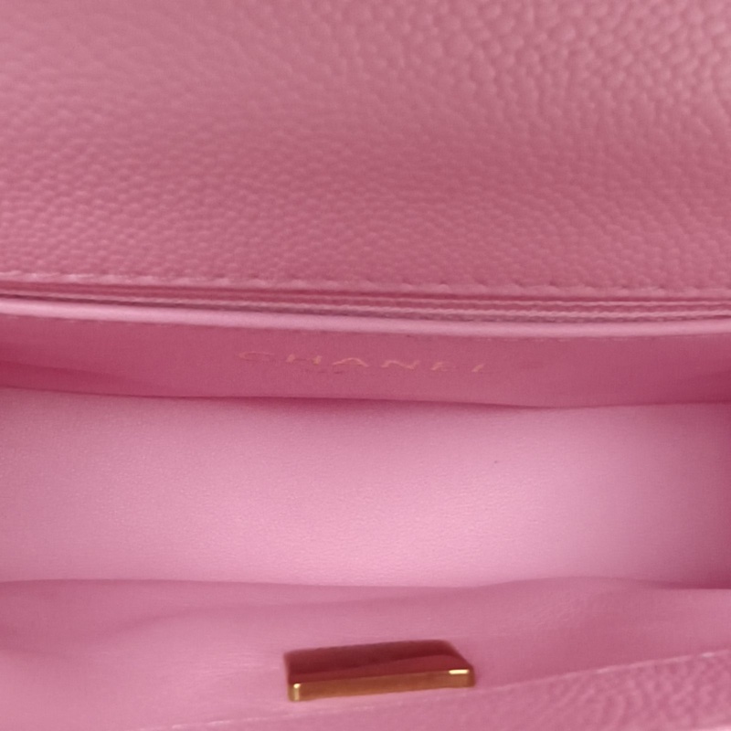 CHANEL 23PCF口蓋包粉色荔枝牛皮晶片開金扣愛心金球肩帶-5