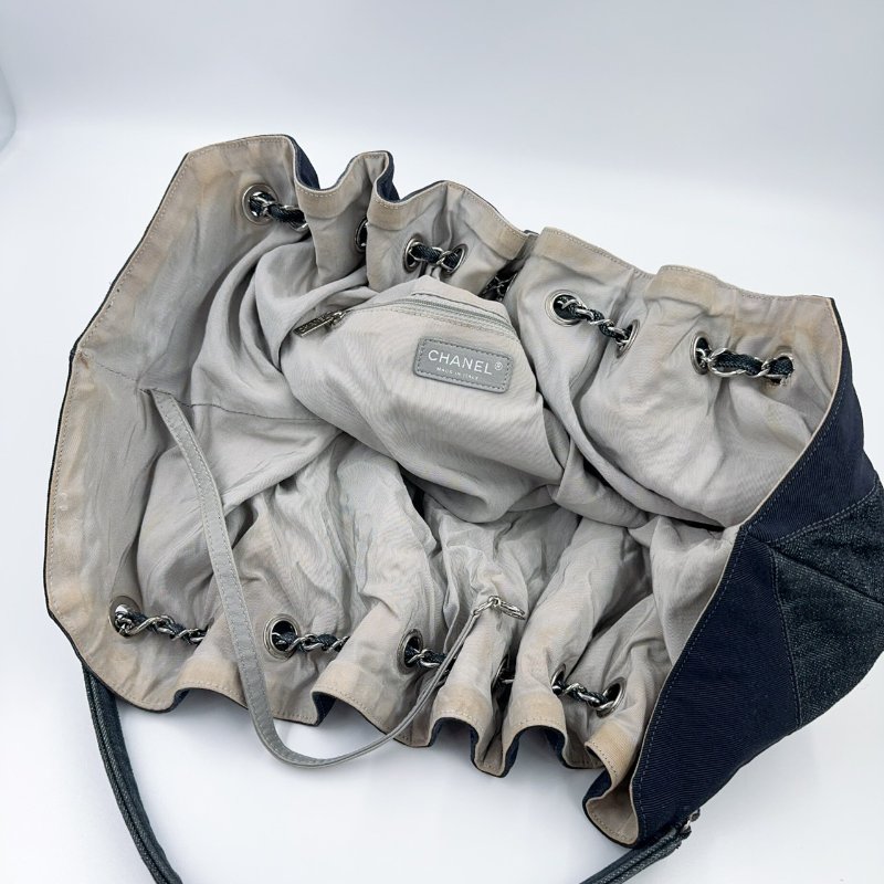 CHANEL深藍色丹寧牛仔肩背托特包(超甜甜價)-7