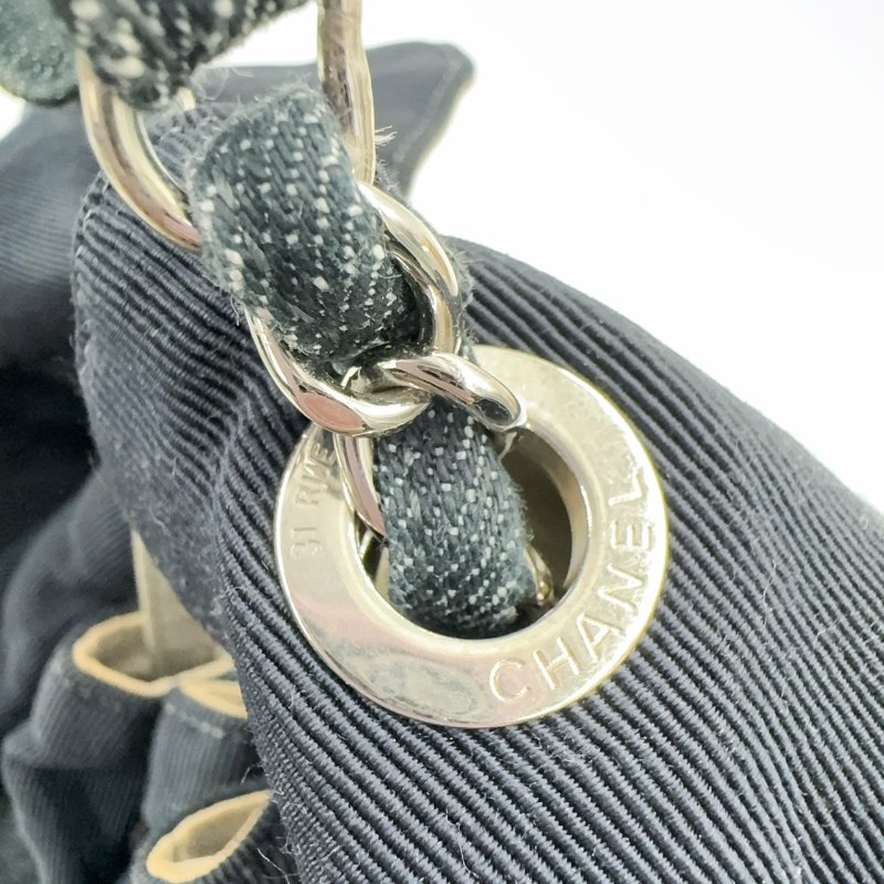 CHANEL深藍色丹寧牛仔肩背托特包(超甜甜價)-16