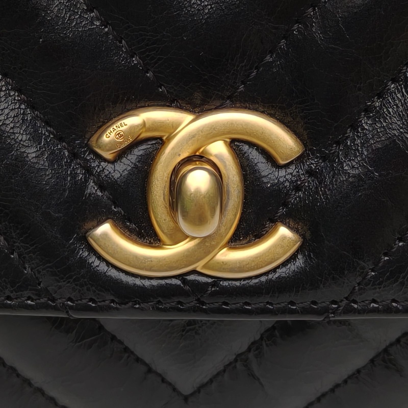 CHANEL 黑色牛皮26開金扣CF口蓋包mini方胖子V紋斜挎包-4