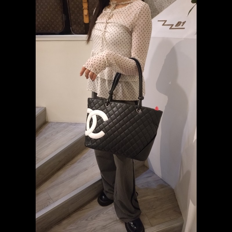 Chanel 黑底白雙C康朋大托特包-3