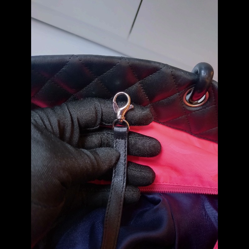 Chanel 黑底白雙C康朋大托特包-27