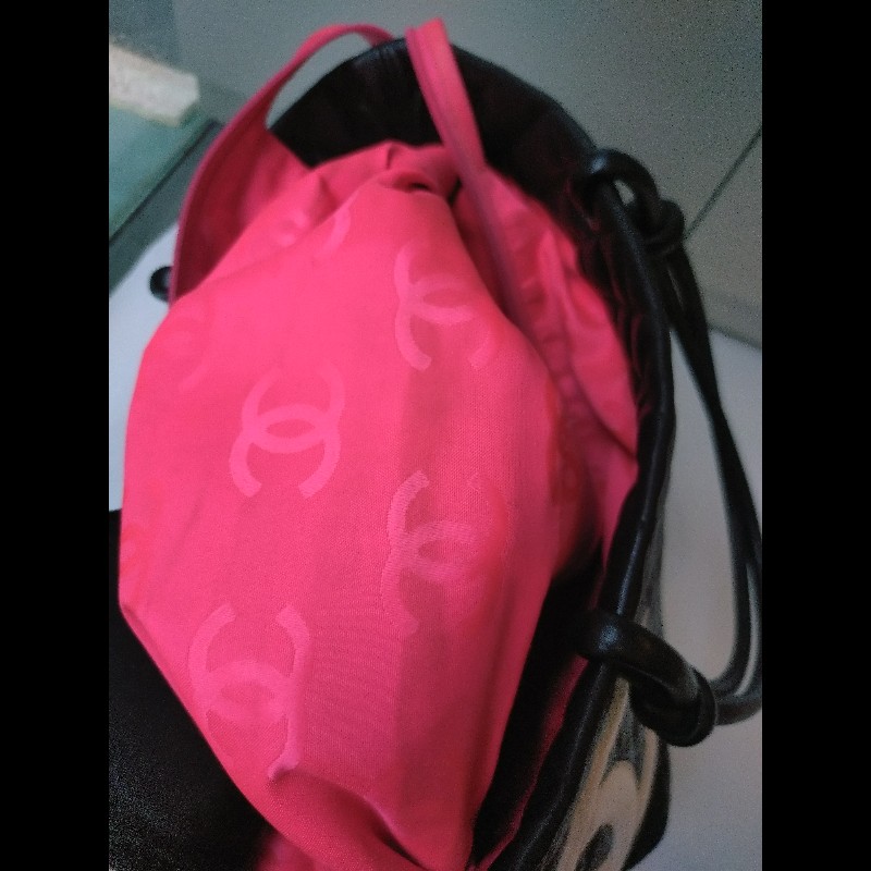 Chanel 黑底白雙C康朋大托特包-41