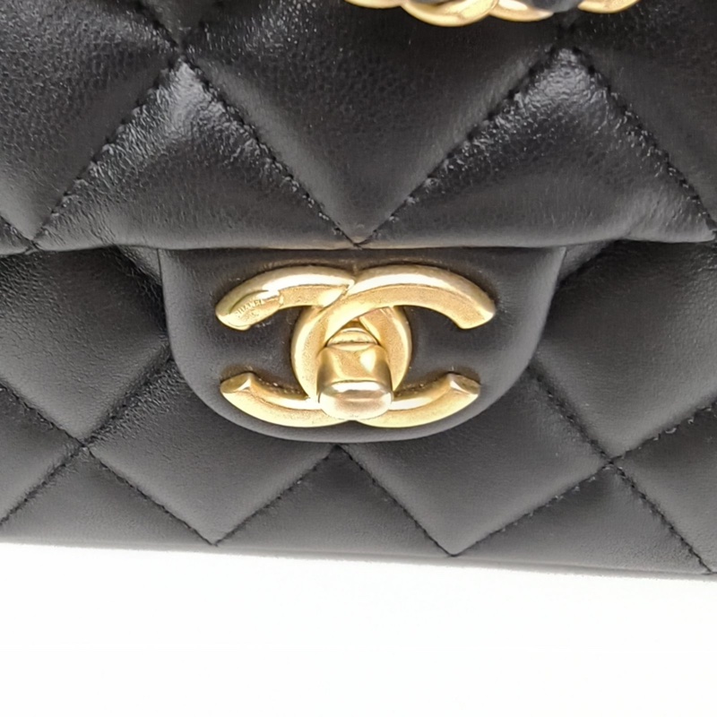 CHANEL CF口蓋包黑色羊皮晶片開金扣珍珠皮穿三鏈手柄-4