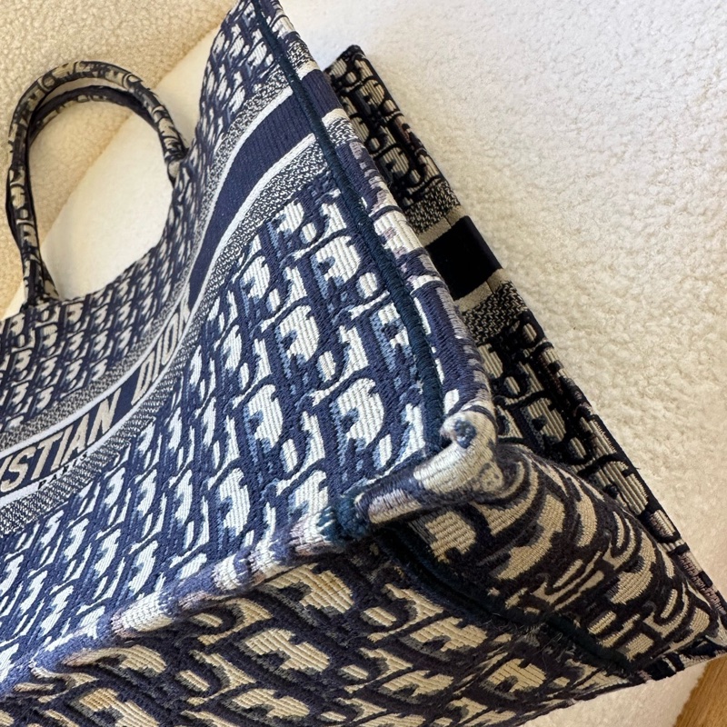 Dior迪奧 Book Tote 19年編碼 藍色刺繡大號-3